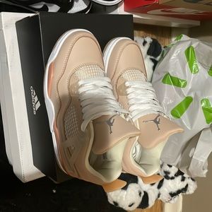 Jordan 4 shimmers , size 6 , worn once